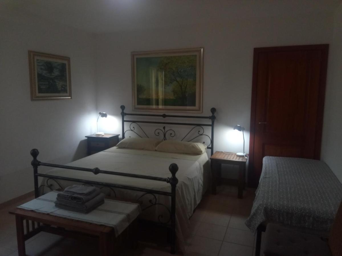 Residence Degli Ulivi Ossi Kültér fotó